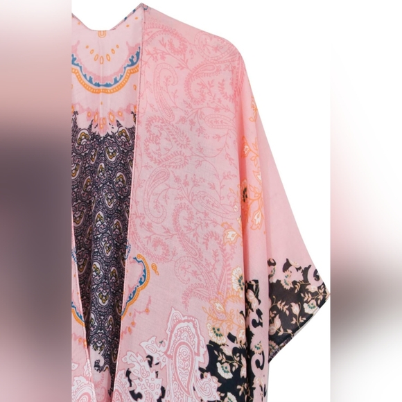 Floral kimono - one size fits most 🌸 - Picture 11 of 15